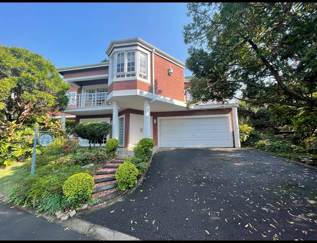 3 BEDROOM TOWNHOUSE RENTED IN HILLCREST CENTRAL